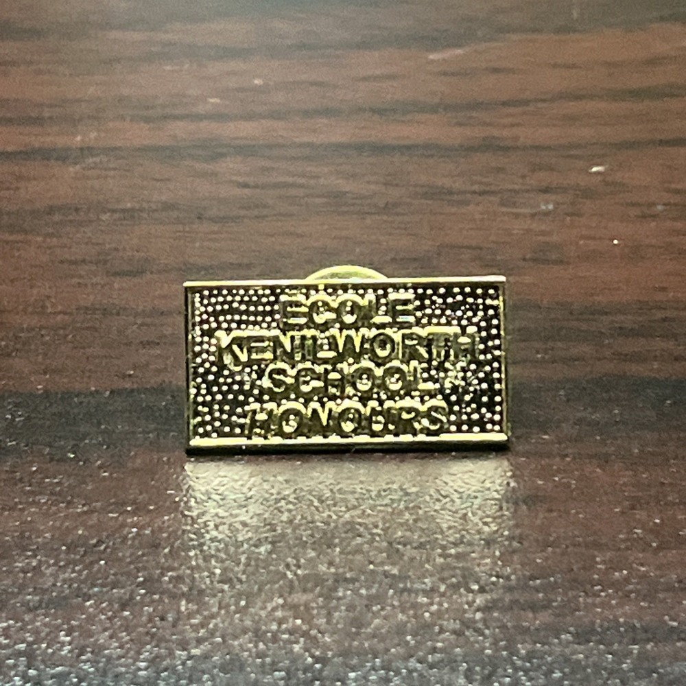 Ecole Kenilworth School Honours Lapel Hat Pin